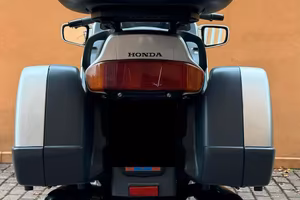 HONDA ST 1100 PAN EUROPEAN 