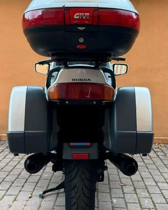 HONDA ST 1100 PAN EUROPEAN 
