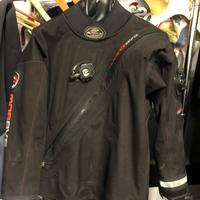 Muta stagna in Trilaminato Mobby’s