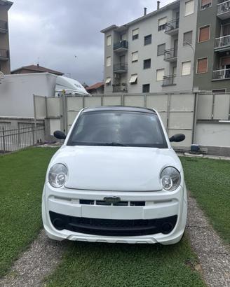Microcar Dué P85 bianca