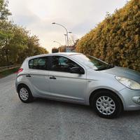  Hyundai i20  2010