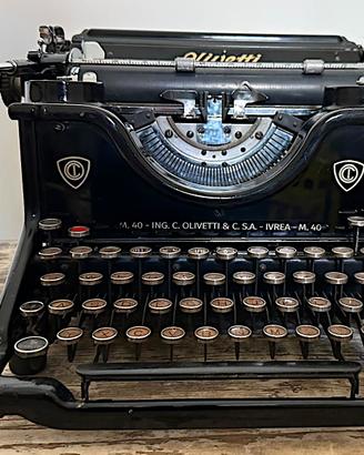 Macchina da scrivere Olivetti M40 primissima serie