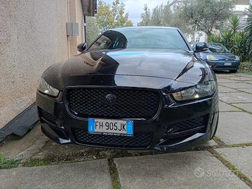 Jaguar XE 2.0 D 180 CV R Sport