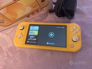 Nintendo switch lite gialla