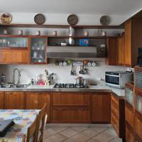 Cucina in legno ciliegio