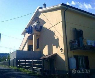 Immobile in asta di 271 m² con più di 5 locali a B