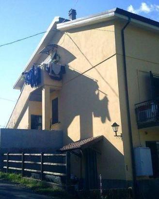 Immobile in asta di 271 m² con più di 5 locali a B