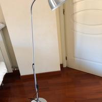 Lampada in acciaio regolabite