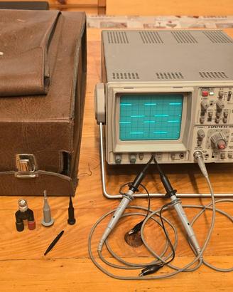 Multimetro più Oscilloscopio Hameg HM205-2 20MHz