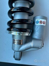 Ammortizzatore Showa Nuovo