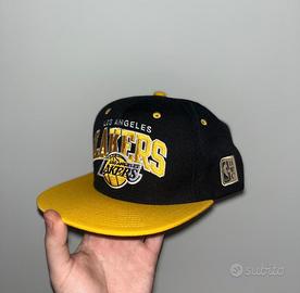 Mitchell&ness snapback hat lakers