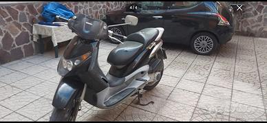 Blocco motore beverly 125 2003 30.000km