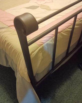 letto in ferro battuto matrimoniale 