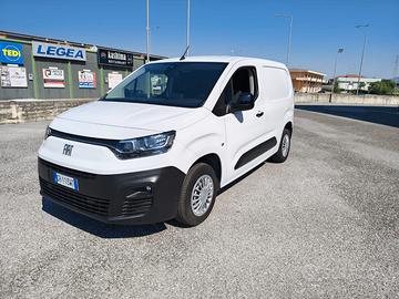 Fiat doblo 12/2023 pari al nuovo