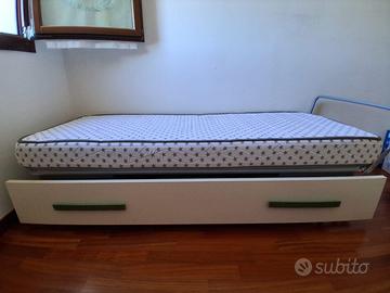 Letto pieghevole e materasso