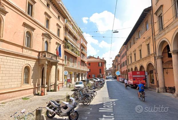 Bilocale in centro storico con posto auto