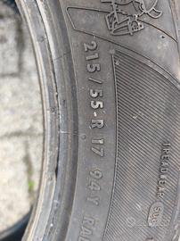gomme 215/55/R17