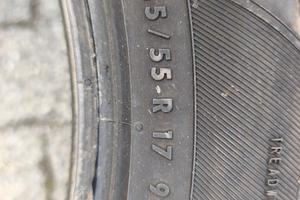 gomme 215/55/R17