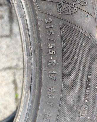 gomme 215/55/R17