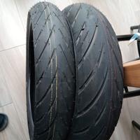 gomme moto