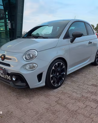 595 180 CV Competizione valutiamo usato