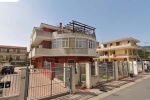 Trilocale arredato a capoterra