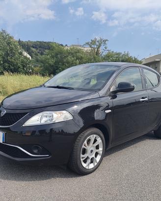 LANCIA Ypsilon 1.2 69cv