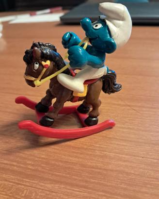 Puffo sul cavallo a dondolo 40221