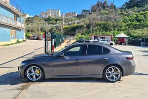 Alfa romeo Giulia 2.2 180 cv