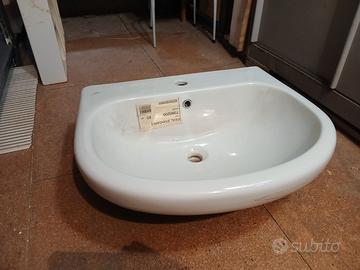 Lavabo IDEAL STANDARD modello TESI 650 mm.