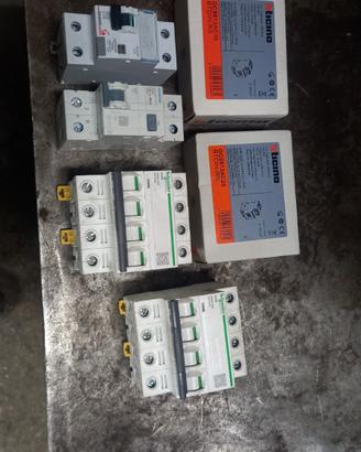 Materiale elettrico