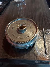 Campana frizione nuova cod 24031019