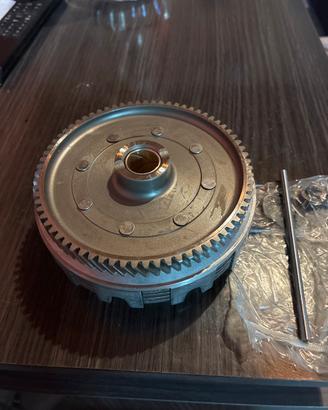 Campana frizione nuova cod 24031019