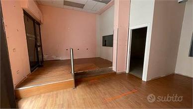 Zona Zecchino locale commerciale--3479246944