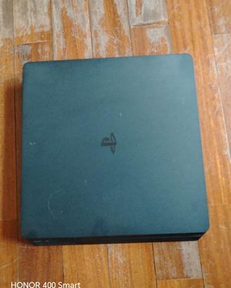Sony PlayStation 4 Slim con Controller + 3 Giochi
