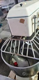 Impastatrice a spirale 100Kg doppia  velocità