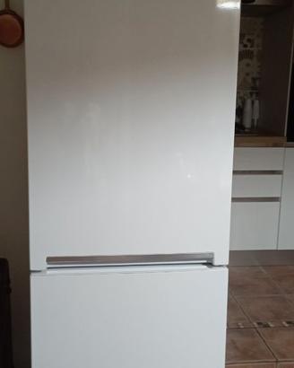 Frigorifero Beko combinato