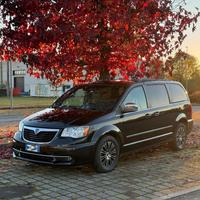 Lancia Voyager 2.8 Turbodiesel Platinum 177 CV