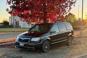 Lancia Voyager 2.8 Turbodiesel Platinum 177 CV