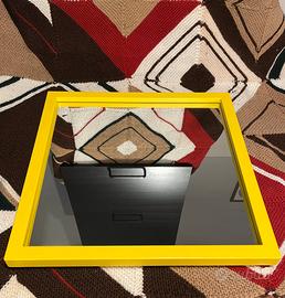 Kartell specchio By Ferrieri giallo