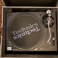 Giradischi Technics SL-1200 MK5