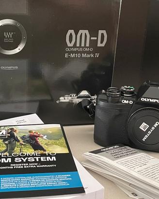 Olympus OMD EM 10 IV - solo corpo