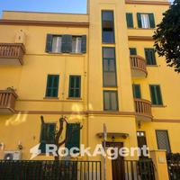 TRILOCALE IN VIA DEI LUCILII - OSTIA LIDO