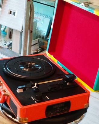 Giradischi portatile a valigetta stile vintage – f