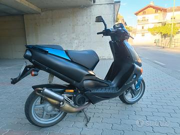Scooter Aprilia SR 50