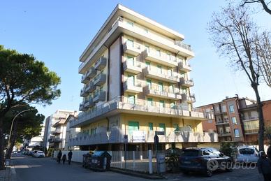 13.6 - 20.6 Trilocale 130 m dalla spiaggia