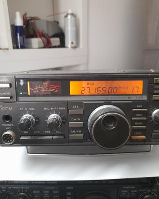 IC 725 ICOM