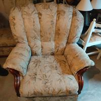 Divano 3 posti e poltrone