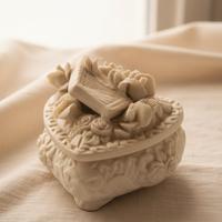 Portagioie Vintage a Cuore in Ceramica Artigianale