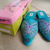 Scarpette di raso e perline